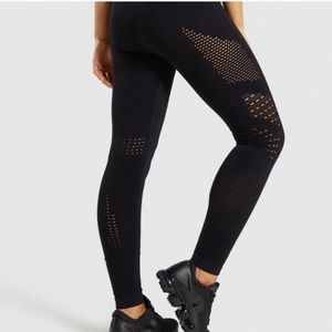 Black seamless GYMSHARK leggings